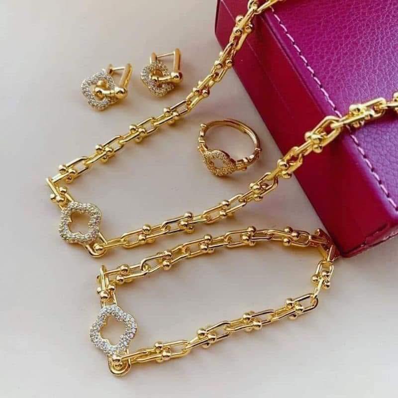 Hardwear Set (Clover)