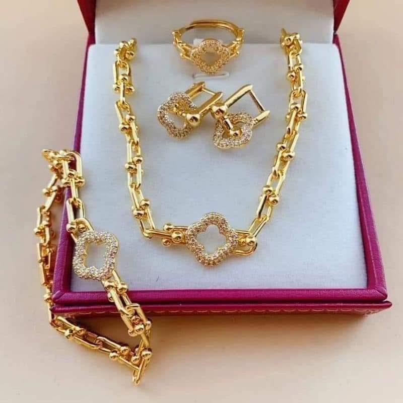 Hardwear Set (Clover)